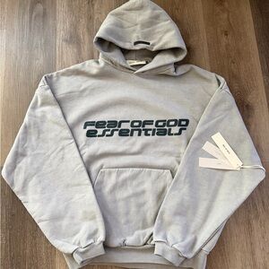 Fear of God Essentials Heavy Fleece 90s Hoodie Smoke  Grey  Sz Medium NWT